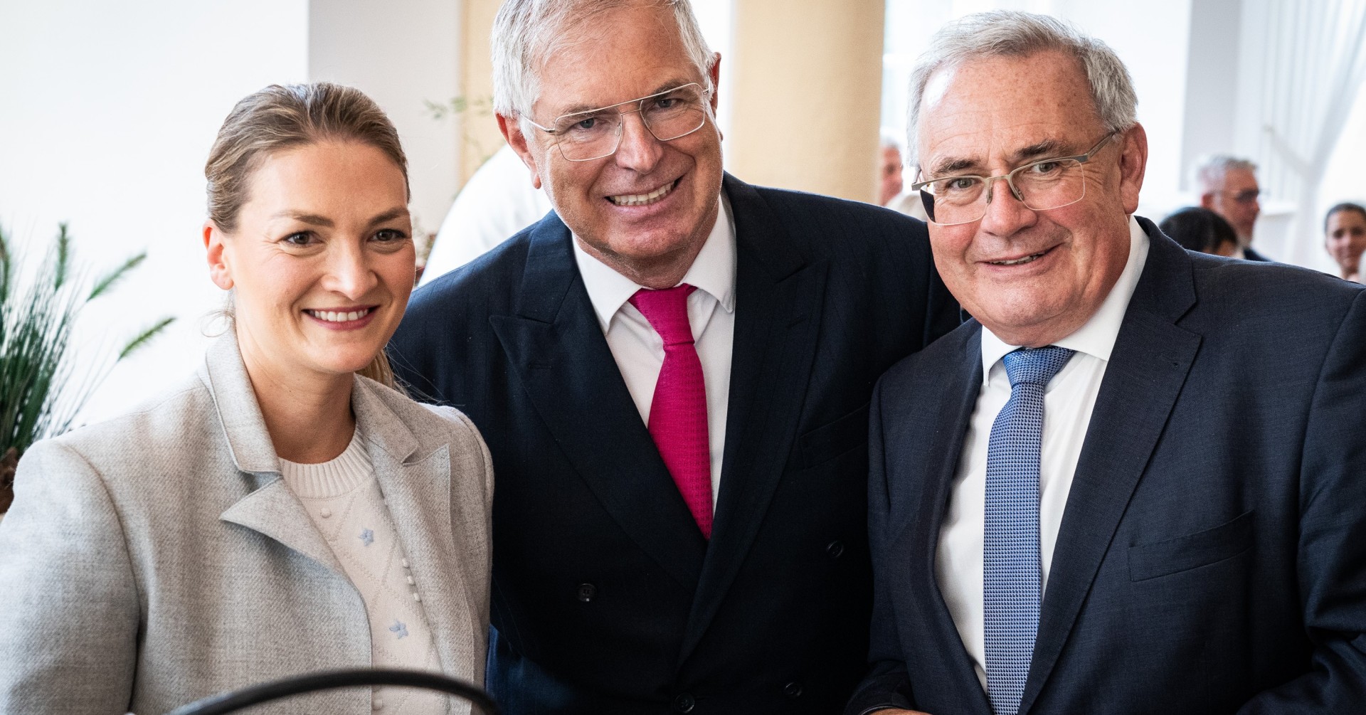 Gruppenbild mit mako10000 und Gerlach bei einer Veranstaltung am 02.10.2025 Gruppenfoto mit Personen bei einer Veranstaltung am 2. Oktober 2025, mako10000 und Gerlach